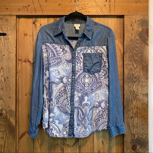 Chico's Tops - Chico’s chambray/paisley print button down blouse. EUC Size Medium (1)